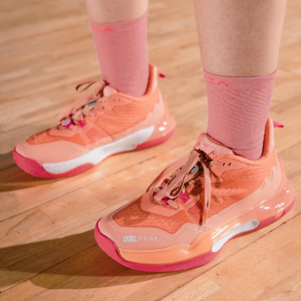 HOT AZA DBL Play Circus Basketball Shoes - Sepatu Basket & Olahraga Pria Wanita - Coral Apricot
