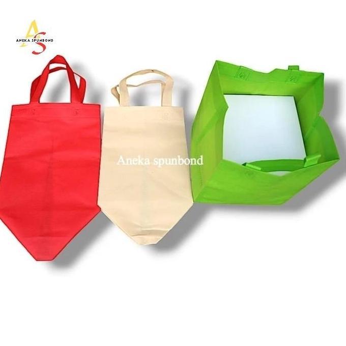 Goodie bag Box bag uk 18 Tas spunbond model mcd ( isi 12 pcs)