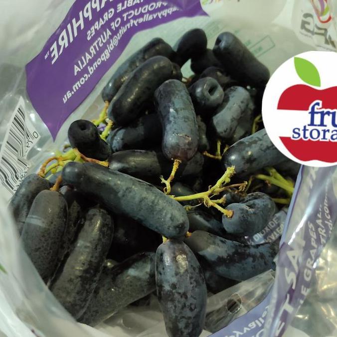 Buah Anggur Hitam Moondrop Sapphire Black Seedless Tanpa Biji Pasti Diskon