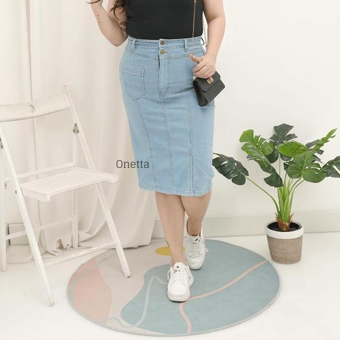DN45 - BERLYN (Size Jumbo) - Rok Jeans Kancing Wanita Span Pendek Semi Formal 80 KG++