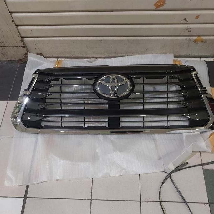 Grill Depan Innova Reborn 2021 Facelift