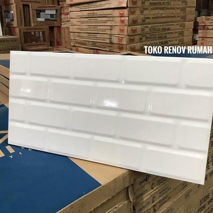 Keramik dinding 25x50 bata putih (glossy-timbul)/ keramik kamar mandi BS