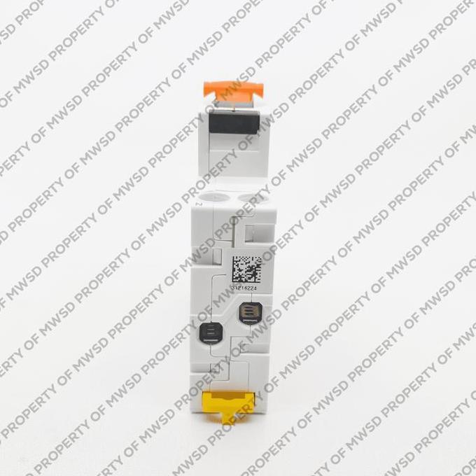 Promo Schneider Electric RCBO Slim 16A 1PN 30mA 4500A AC DOMD01616 Putih dengan Perlindungan ELCB da