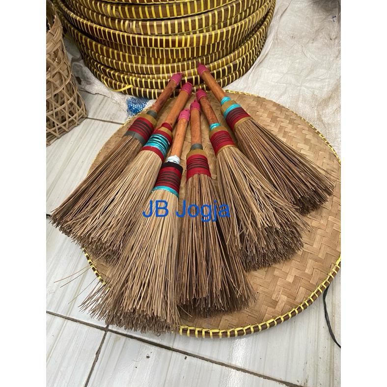 Sapu Wajan Sapu Lidi