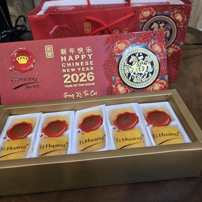 Ti Huang Taart Nastar Premium Quality Oleh Oleh Khas Medan Varian Pineapple Nastar Keju Varian Duria