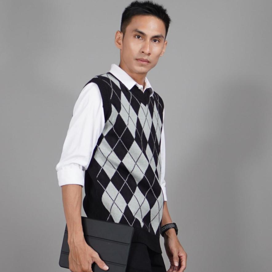 BEST SELLER Okechuku Rompi Rajut Motif Kotak Pria Knit Vest Pria Rompi Rajut Seragam