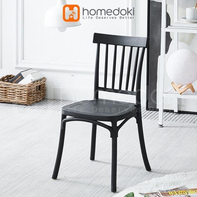 Homedoki Kursi Makan / Kursi Plastik / Kursi Cafe / Kursi Lesehan
