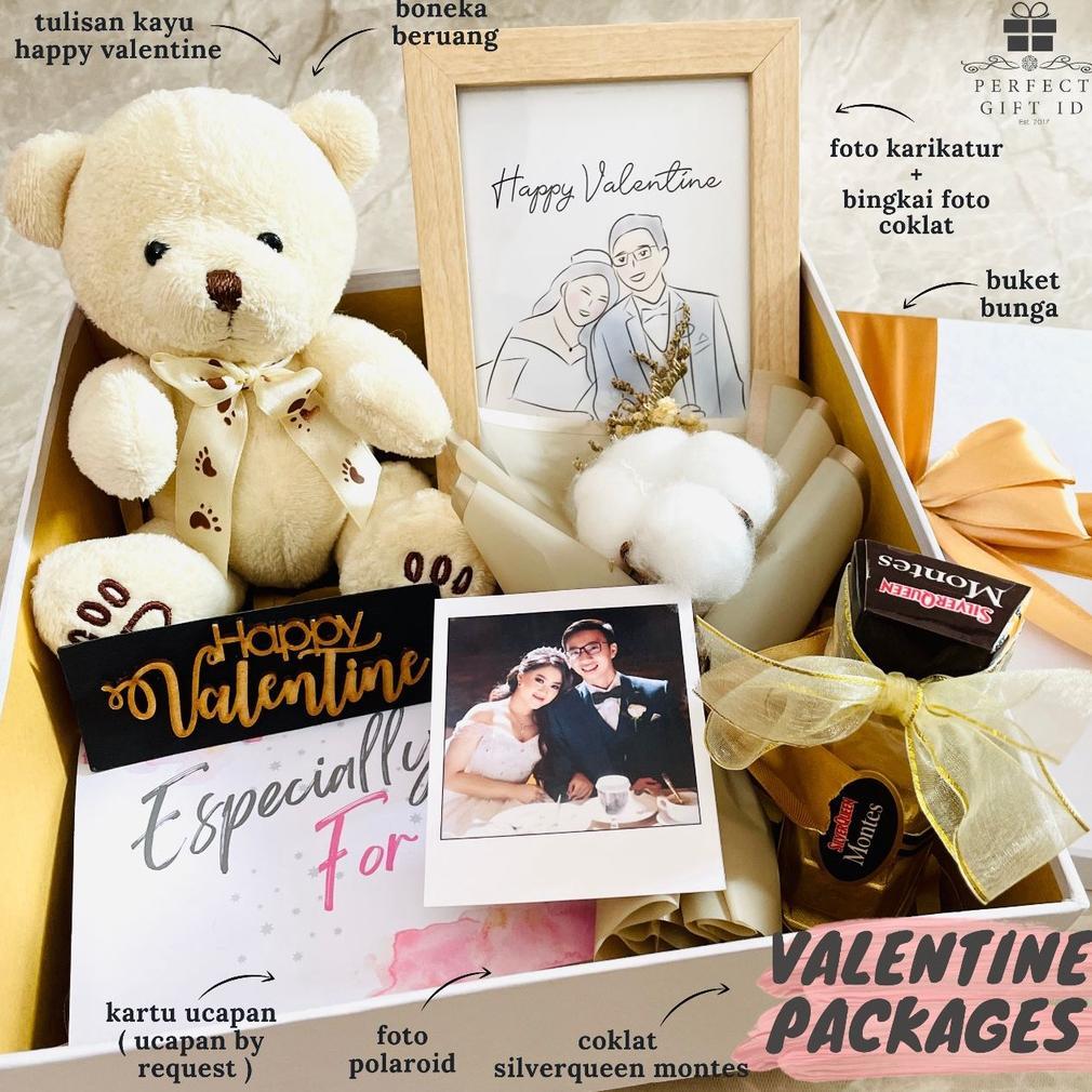 Kado Ulang Tahun / Kado Valentine / Kado Ultah Karikatur Custom Illustration / Kado Anniversary / Ka
