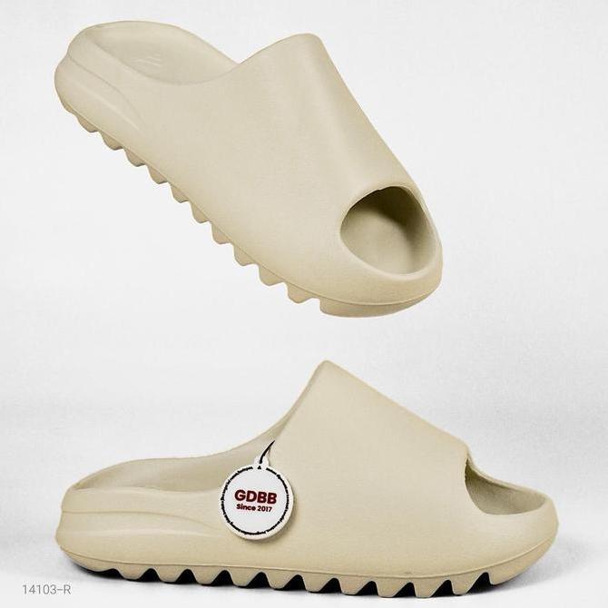 Yeezy Slides Desert Sand