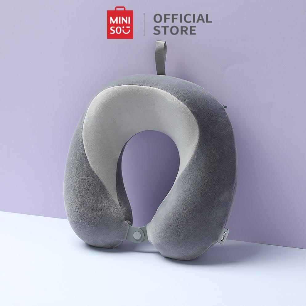 MINISO Bantal Leher U-shape bantal leher dewasa Tidur Siang Bantal Mewah Busa Memori Travel Neck Pil