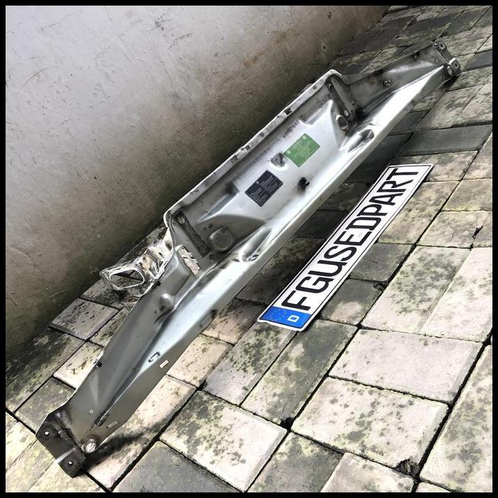 TERBARU ORIGINAL BMW E34 RADIATOR SUPPORT BRACKET 