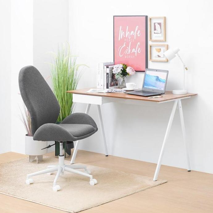 Informa Zarina Kursi Kantor Tempat Duduk Kerja Dengan Roda Office Chair Kursi Staff Karyawan Furnitu
