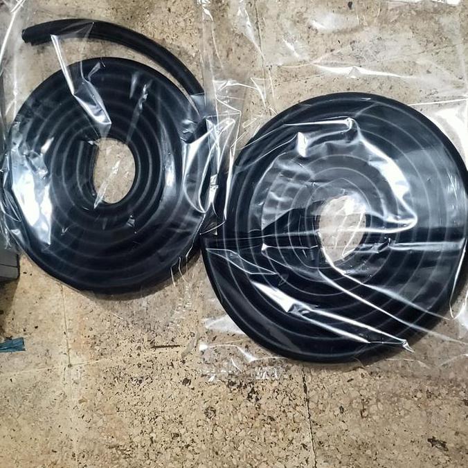 Karet Pintu Keliling Jeep Cherokee Xj Original