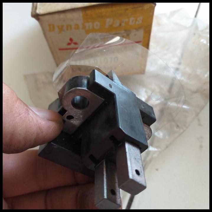 TERBARU IC REGULATOR ALTERNATOR MITSUBISHI FE A866T01070 ORIGINAL NOS 