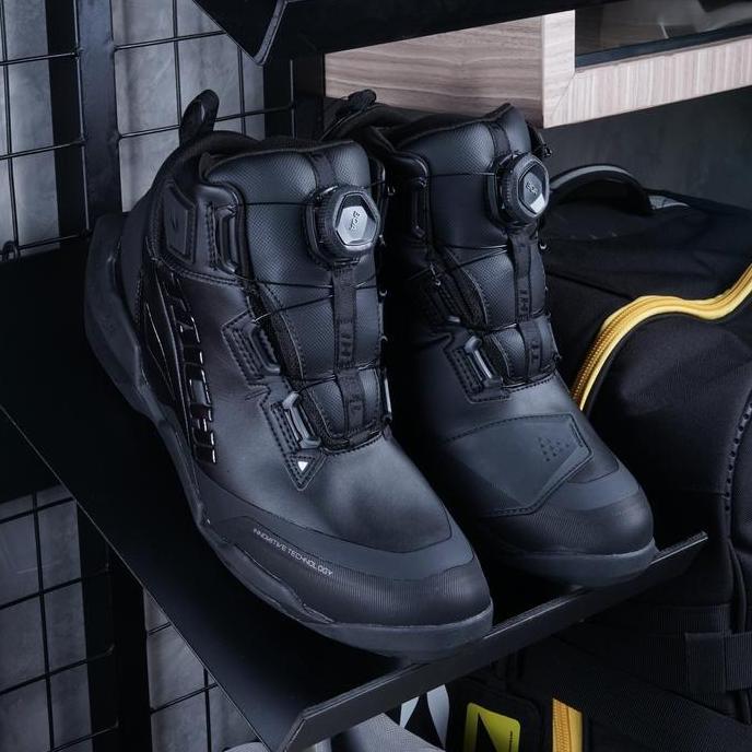 RS TAICHI RSS 013 DRYMASTER ARROW SHOES BLACK