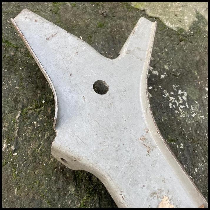 DISKON BRACKET BREKET BEMPER DEPAN KIRI LH KIJANG SUPER 5K TOYOTA ORIGINAL 