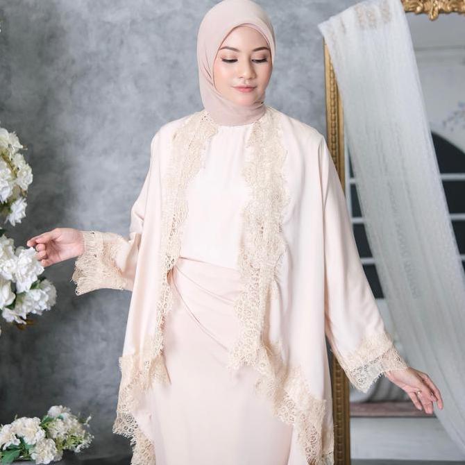 Firda -  One Set Putri 3In1  ( Outer Lilit Free Inner ) Raya Exlusive Collection Bahan Silk