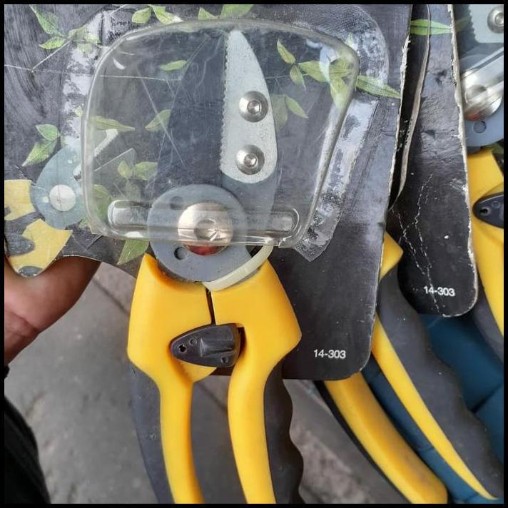 TERLARIS GUNTING DAHAN RANTING KEBUN STANLEY 7.5 INCH ANVIL PRUNER 