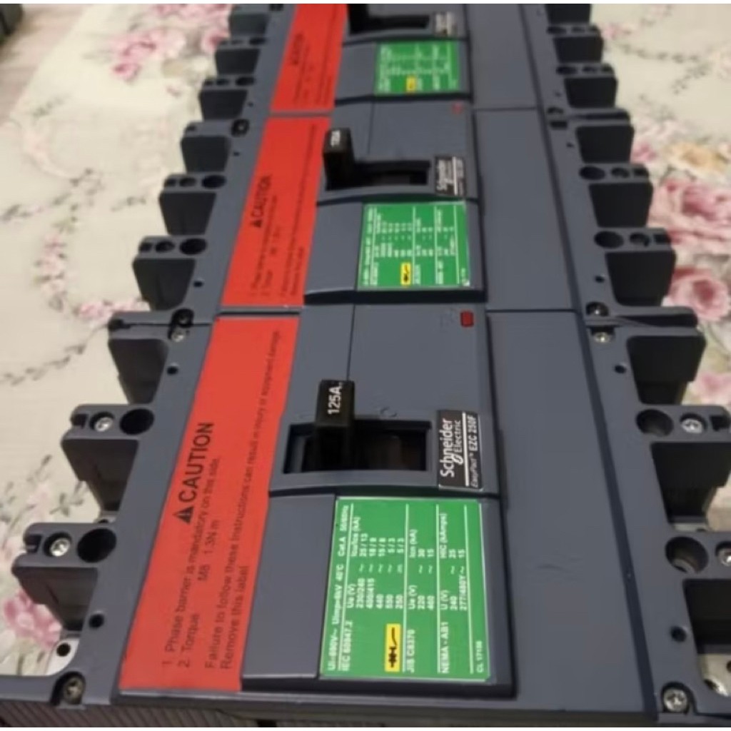 mccb 3 phase schneidzer 250 A,mitsubishi 100 A