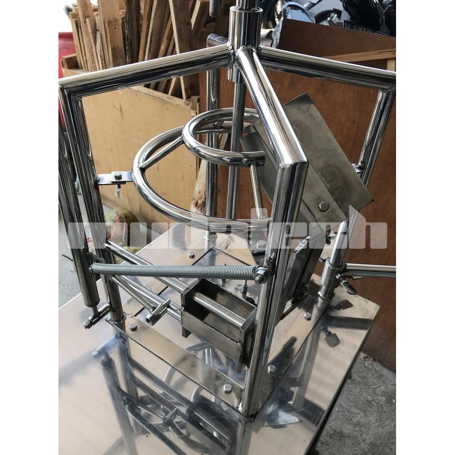 Mesin Kupas Kelapa Muda Pengupas Kulit Degan