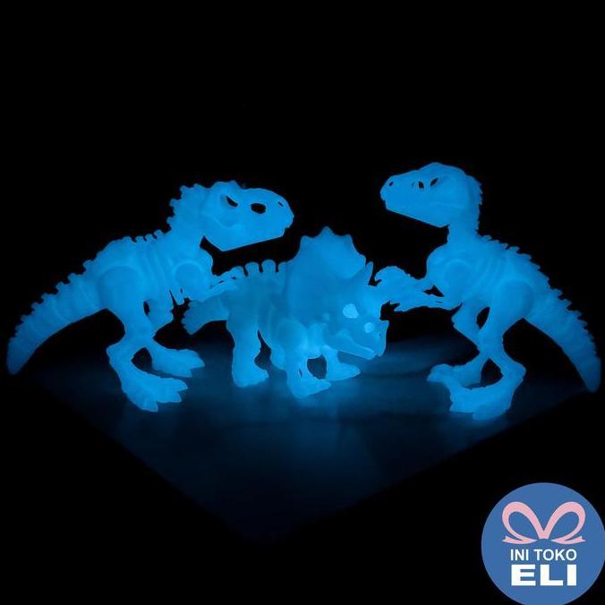 Mainan Anak Dino Dinosaurus T-Rex Triceratops Spinosaurus Fosil GLOW in the Dark Reptil Artikulasi R