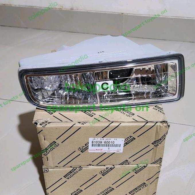 Fog Lamp Kanan Land Cruiser Cygnus Lexus LX470 81039-60010