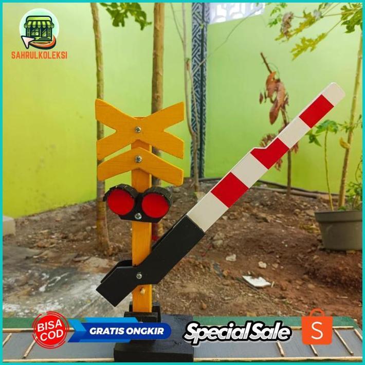 Eh76 KT78 Miniatur Palang Pintu Kereta Api Versi 2 - Kereta Api Kayu Surabaya Hemat Hemat
