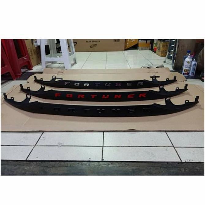 Trunklid hitam All New Fortuner 2016-2019 Original