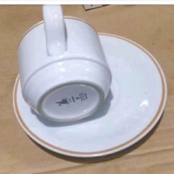 Cangkir  Set keramik.putih   List Mas/Cangkir Kopi (6 cangkir + 6 pisin