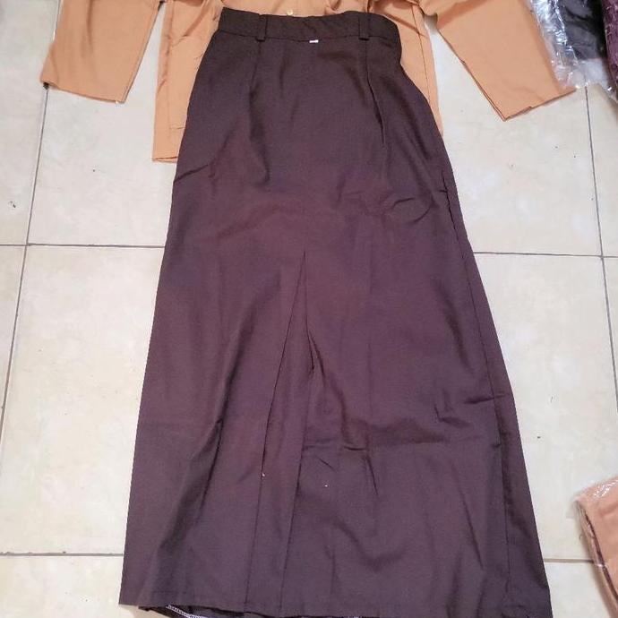 Baju seragam sekolah Pramuka SMP Cewek panjang