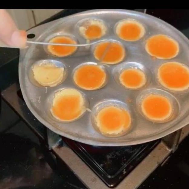 Bisa Cod Hello - 1 Pc Free Cutik Ori Cetakan Telur Puyuh 12 Lubang Kue Cubit Takoyaki Maklor Paling 