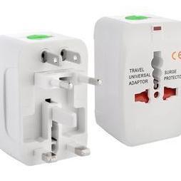 Travel Adaptor Universal Adaptor Colokan Listrik