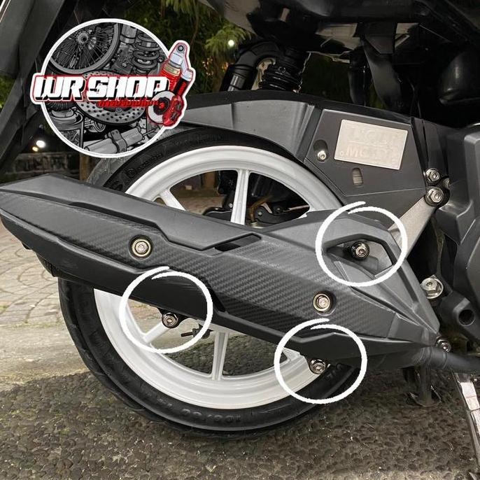 Baut probolt knalpot vario 125/150 stainless original heng thailand Motorcycle