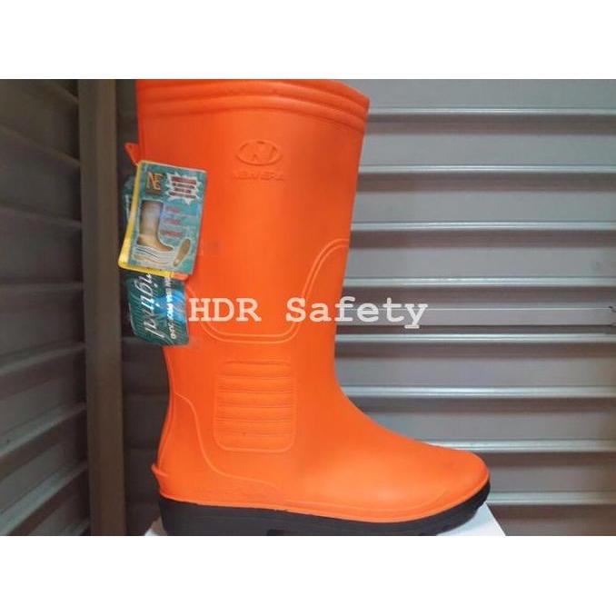 New  SEPATU BOOTS KARET merk NEW ERA