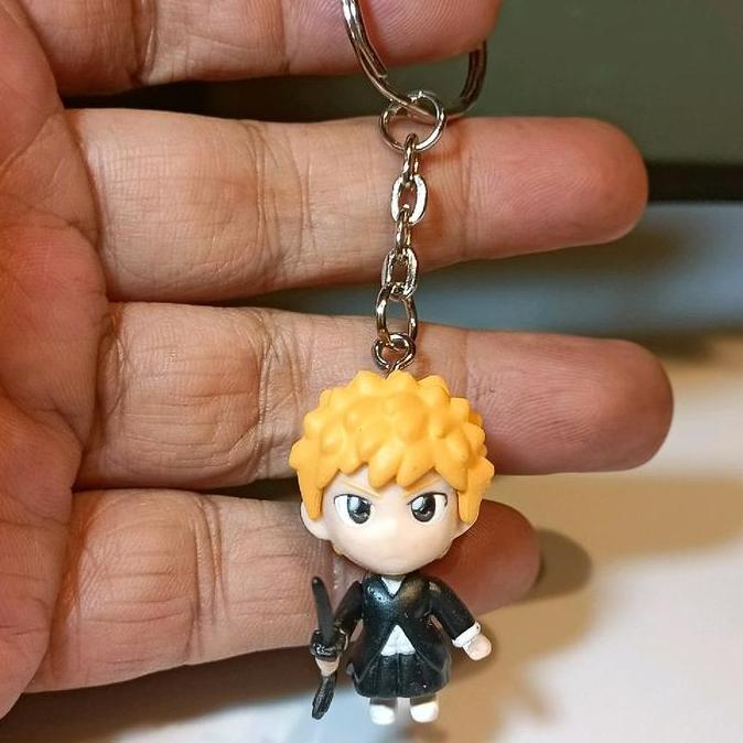 gantungan kunci action figure bleach