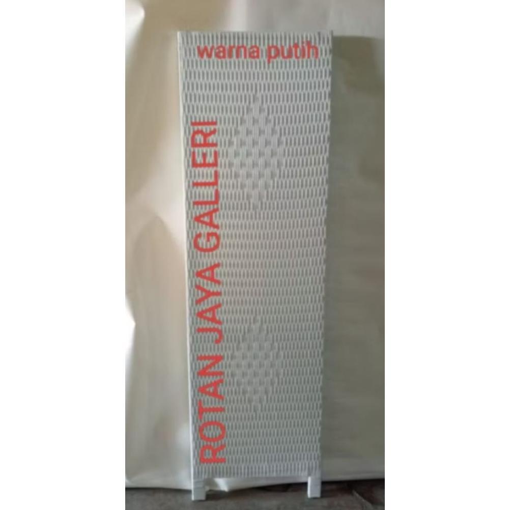 Penyekat Ruangan Rotan Sintetis Putih Minimalis Lipat