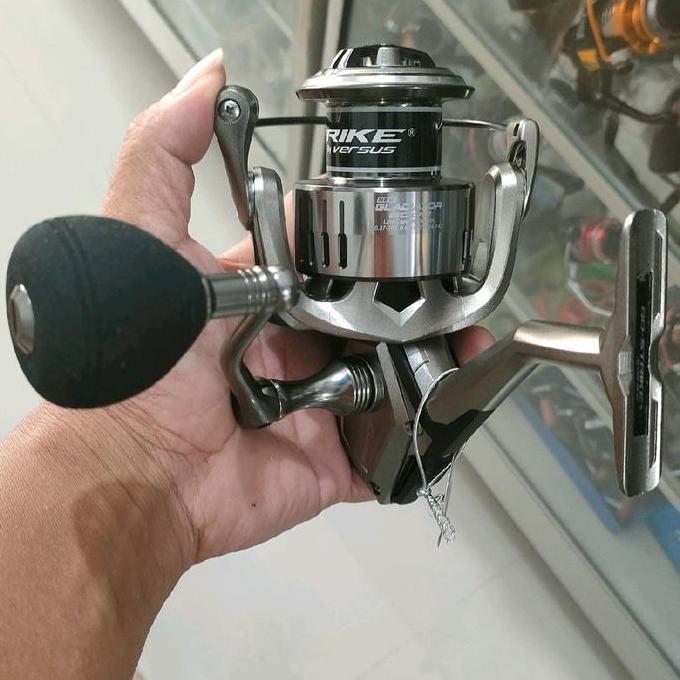 REEL SPINNING VERSUS GLADIATOR S