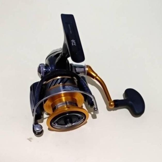 Reel Daiwa REVROS LT 6000 H