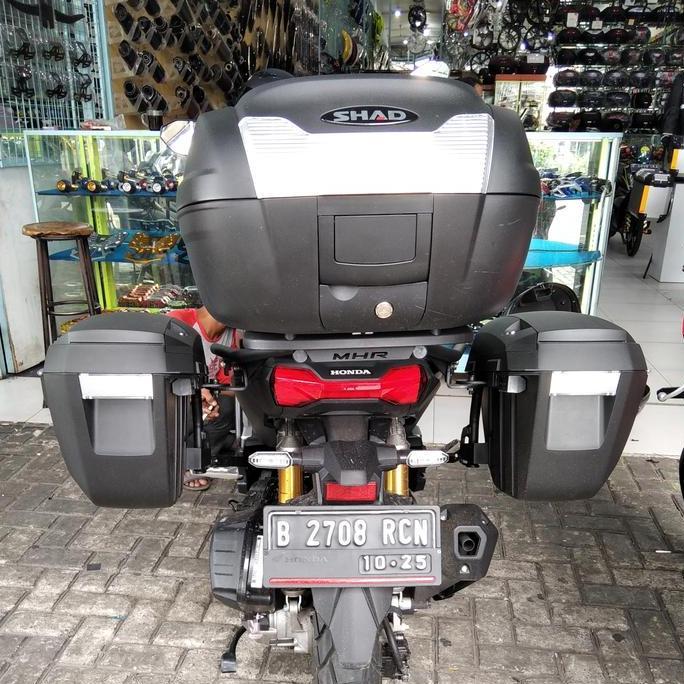 Paket Box Shad Honda ADV 150: Side Box SH23 + Top Box SH40 + Breket