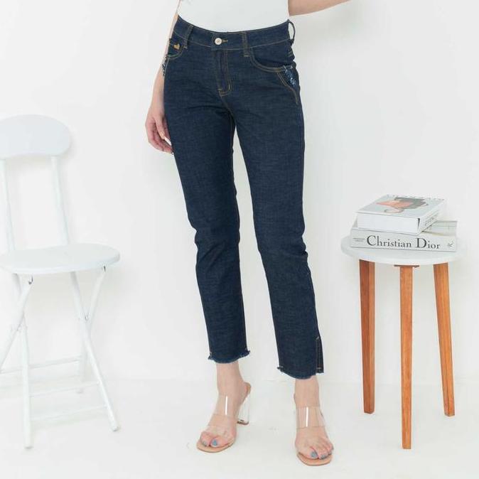 *Ready Stok* 2023 - Celana Jeans 7/9 S302 (JS)