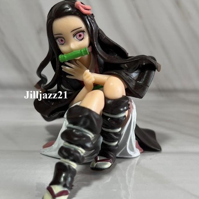 Action Figure Nezuko Kamado Sitting Kimetsu No Yaiba Demon Slayer Mainan Hot Toys Anime Pajangan Das