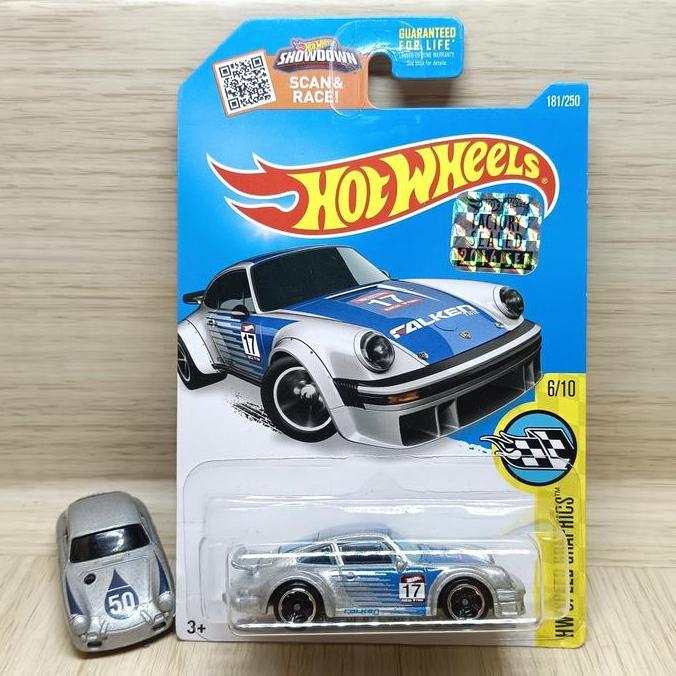 Hot Wheels Porsche 934 Turbo RSR Falken