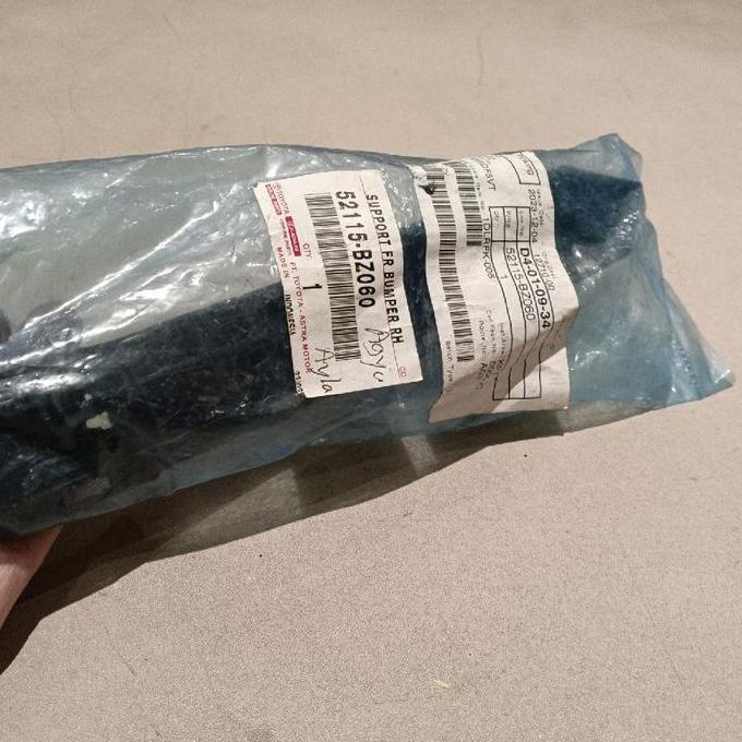 Bracket Breket Bemper Depan Kanan Agya Ayla 2013 Original Baru