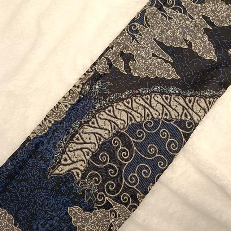 Kain Batik Katun Premium Motif Kombinasi Parang Kawung Warna Biru Denim Abu Elegan ( Per Meter )