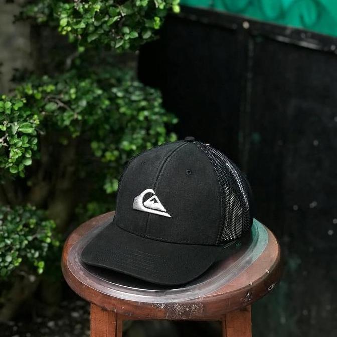 Quiksilver Grounder Trucker Cap Black Washed BNWT ORIGINAL BARANG RESMI STORE