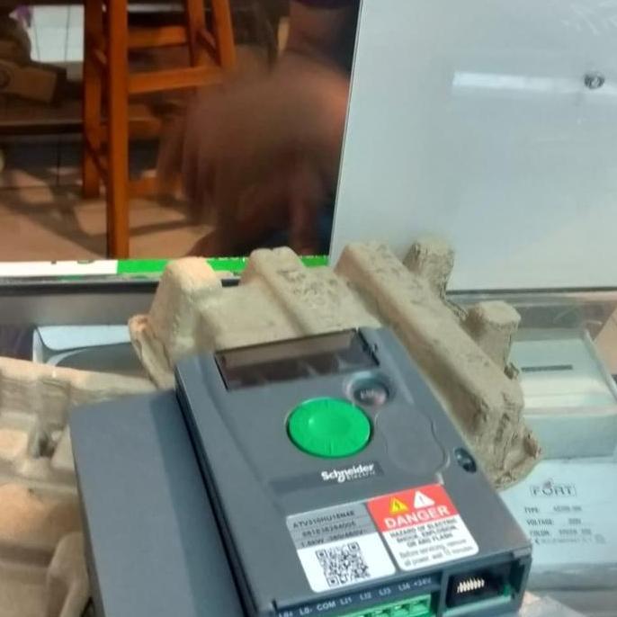 Promo inverter 3 phase 380v 1,5 kw merk Schneider Diskon