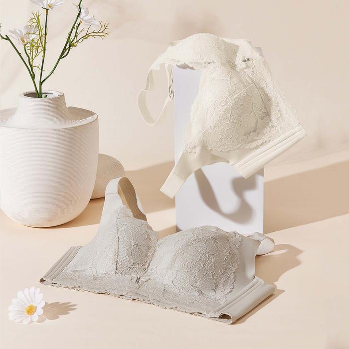 (Termurah) Sorella Bra Body Contour Soft Blossom Wireless Push Up Cup B 010-30131B Bestseller