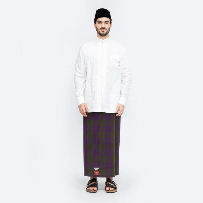 Spesial Sarung Bhs Excellent Gold Motif E51 Kdt Ungu Hijau 02