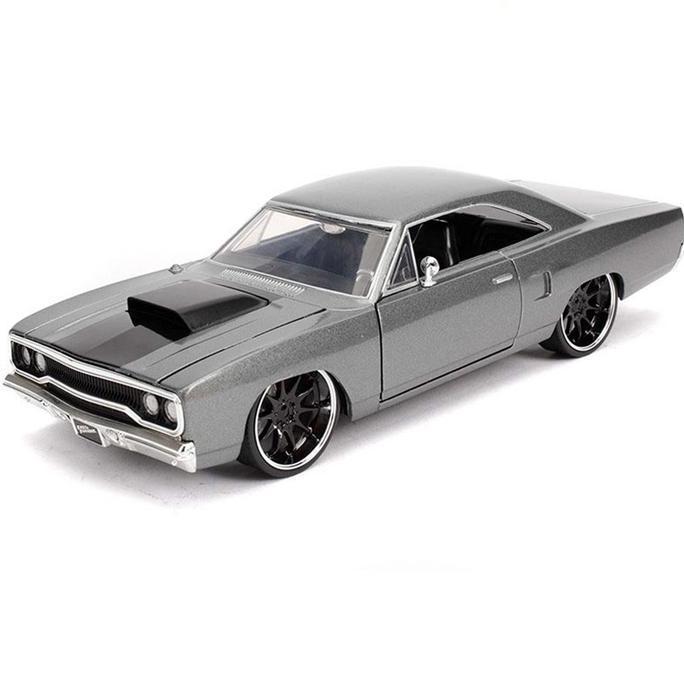 JADA Fast & Furious 1:24 Diecast Alloy Car Dom's Plymouth Chevy IMPALA GTR Miniature Koleksi Mainan 