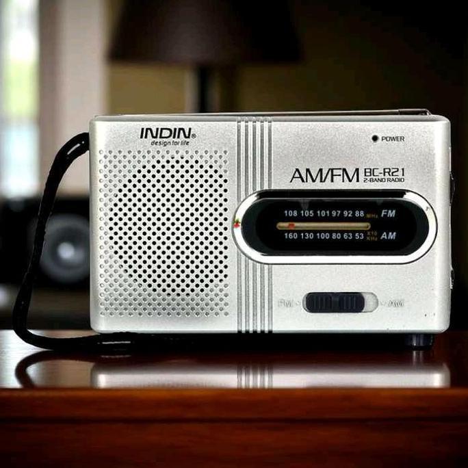 Mini Radio Portable AM/FM Radio Player Loudspeaker Antena